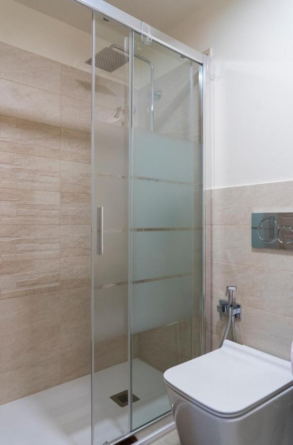 Ad Un Passo Dal Centro Apartment คาตาเนีย ภายนอก รูปภาพ